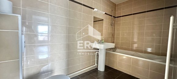 3 rooms Apartment in Sartrouville, France No. 364061 7