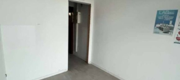 Propiedad comercial de 2 habitaciónes en Pioltello, Italy No. 188069 18