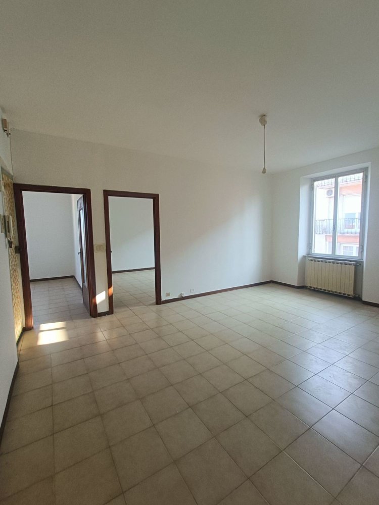 5غرفة شقة في Quiliano, Italy رقم 15716