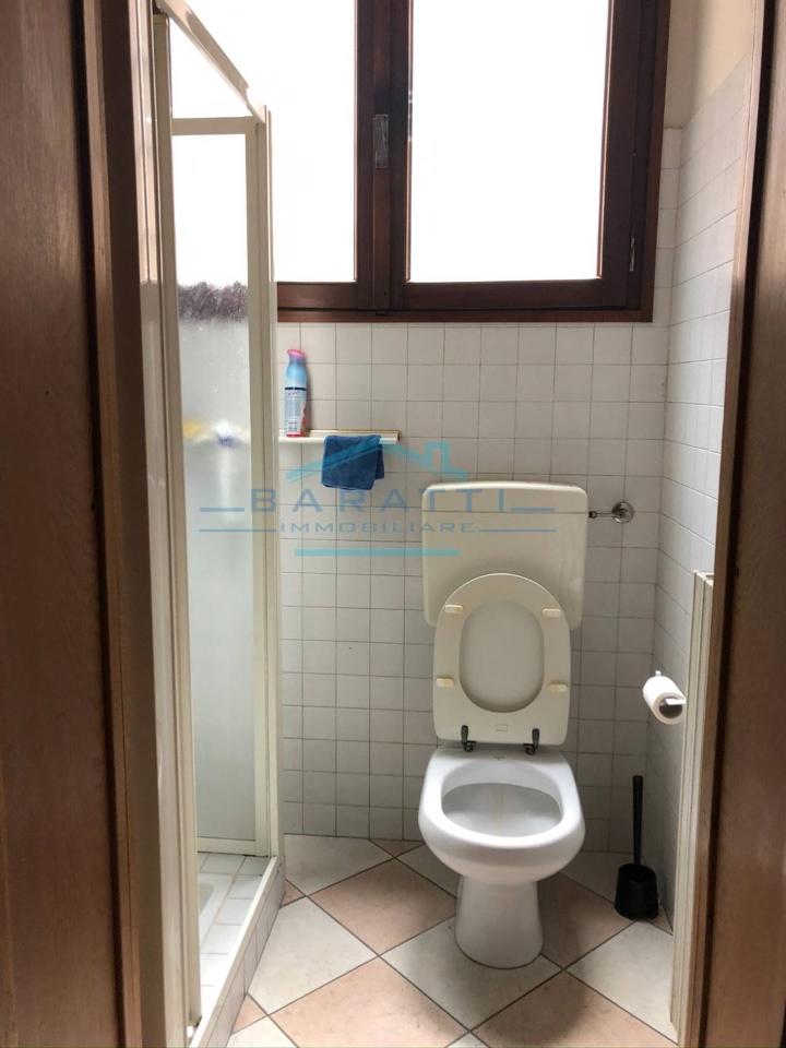 Apartamento de 3 habitaciónes en Mantua, Italy No. 247793