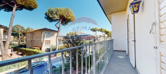 3 bedrooms Villa in Viareggio, Italy No. 79785 25