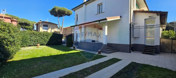 3 bedrooms Villa in Viareggio, Italy No. 79785 37