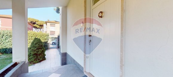 3 bedrooms Villa in Viareggio, Italy No. 79785 2