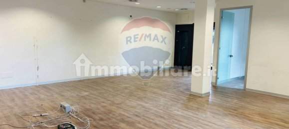 1 room Commercial property in Assisi, Italy No. 50295 9