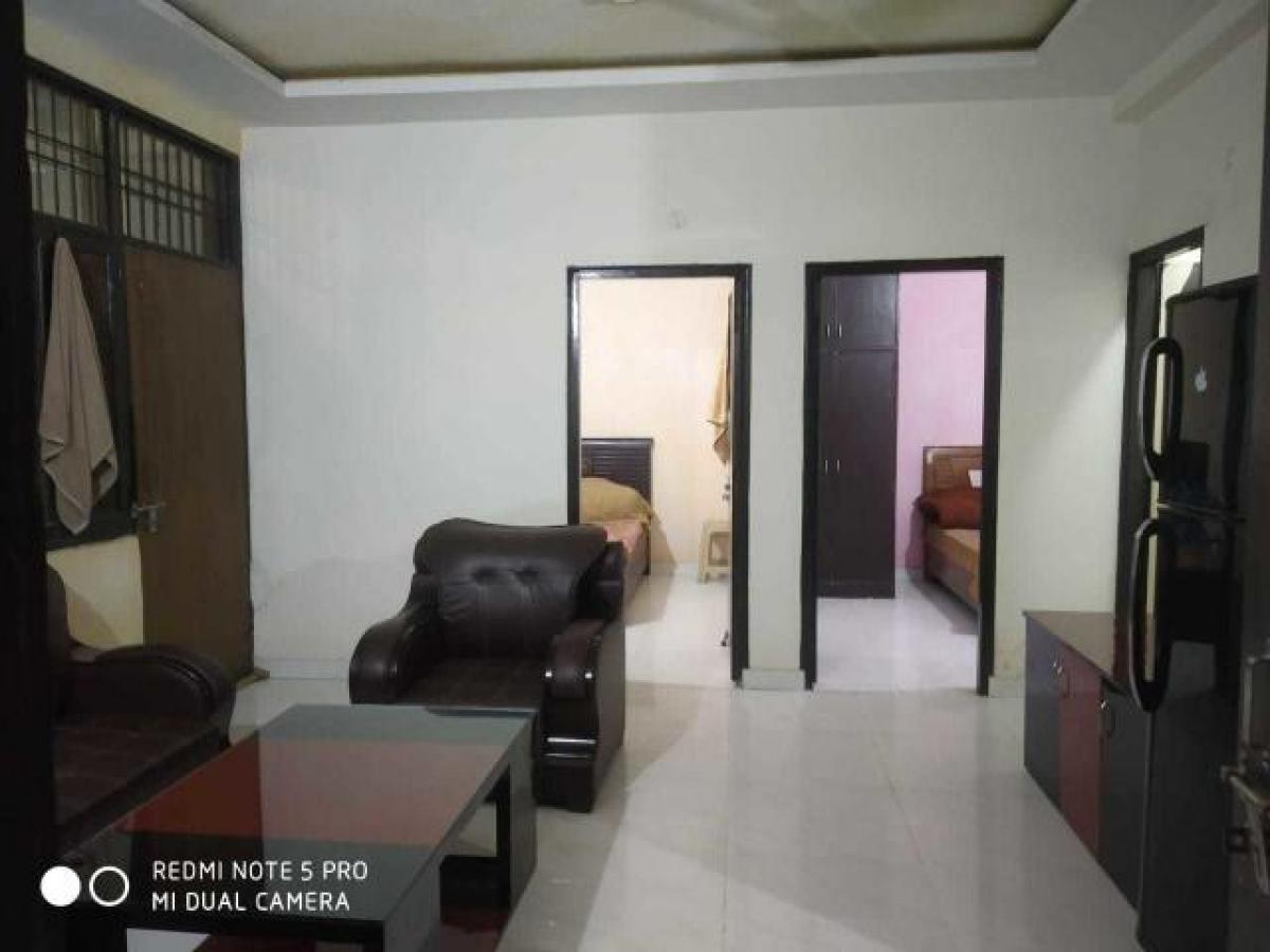 2 bedrooms House in Ghaziabad, India No. 27630