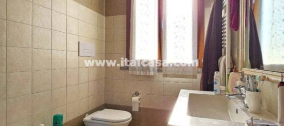 3 bedrooms Duplex in Curtatone, Italy No. 353829 18