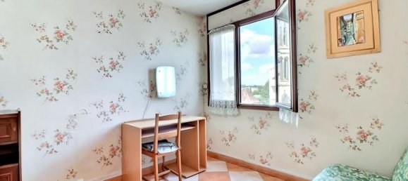 2 bedrooms Apartment in Creil, France No. 305888 7