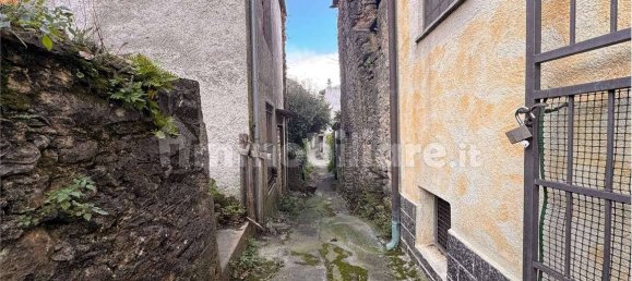 3 bedrooms House in Ranzo, Italy No. 129685 40