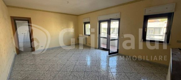 2 غرف نوم شقة في Messina, Italy رقم 275527 10