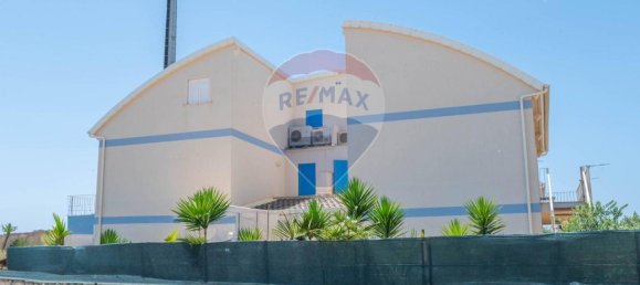 8 rooms Villa in Ragusa, Italy No. 6001 2