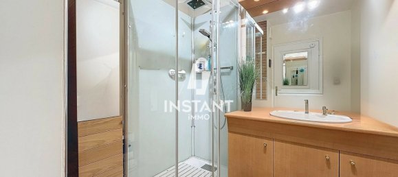 2 bedrooms Apartment in Charenton-le-Pont, France No. 173222 9