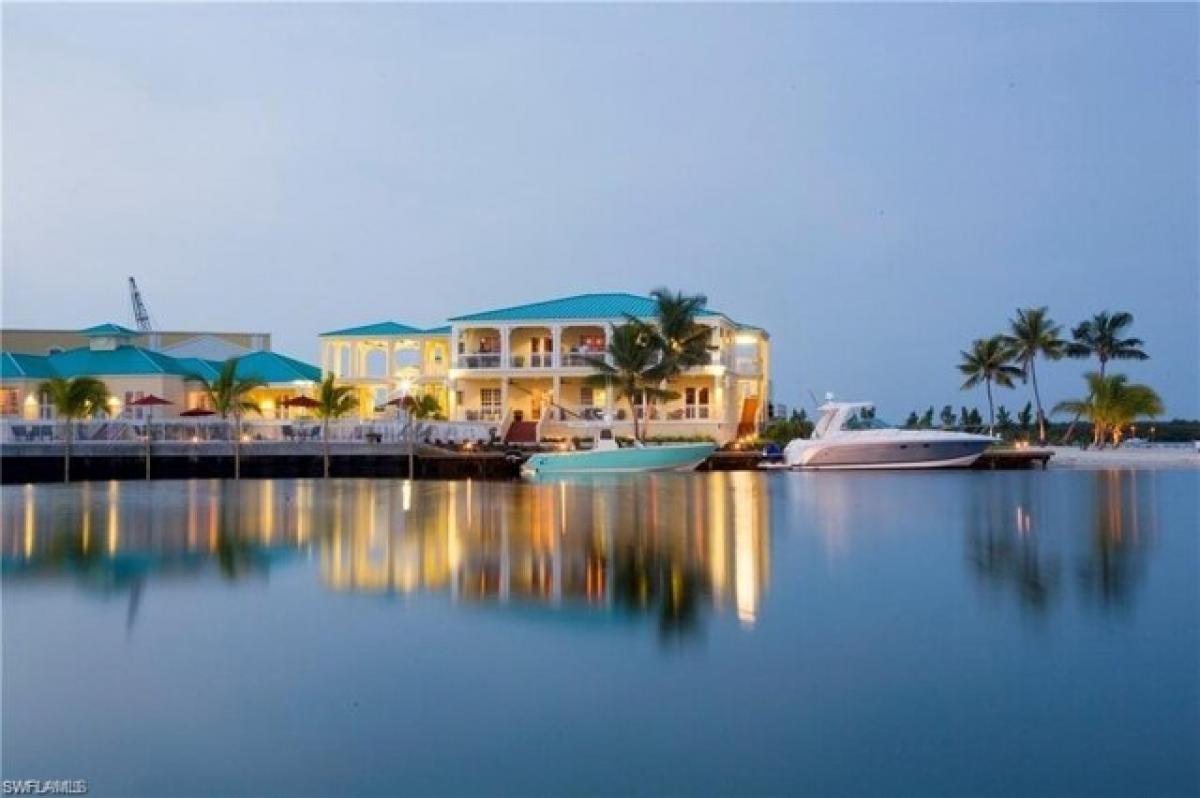 Земельный участок в Нейплс, США № 480699