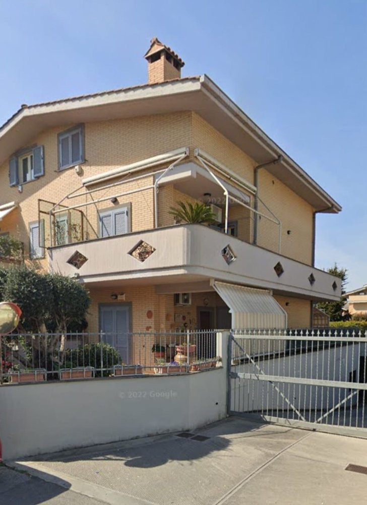 5غرفة منزل ذو طابقين في Rome, Italy رقم 19944