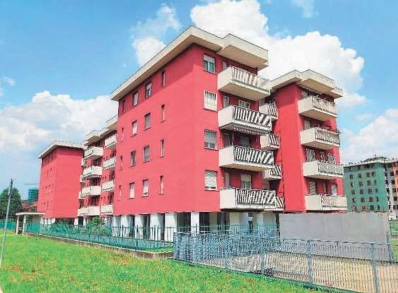 2 rooms Apartment in Garbagnate Milanese, Italy No. 6926