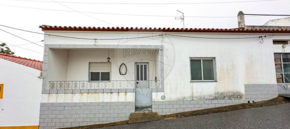 3 bedrooms House in Viana do Alentejo, Portugal No. 158751 2