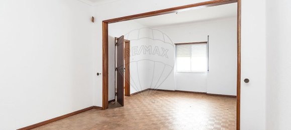 3 bedrooms House in Viana do Alentejo, Portugal No. 158751 5