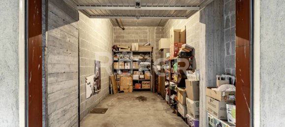 4-salle Appartement à Rivoli, Italy No. 53277 35