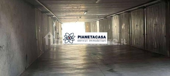 Гараж 16м² в Бергамо, Италия № 164484 4