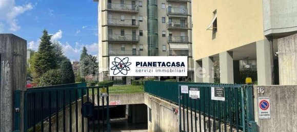 Гараж 16м² в Бергамо, Италия № 164484 2