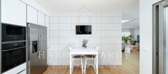 4 bedrooms House in Portimao, Portugal No. 165138 13