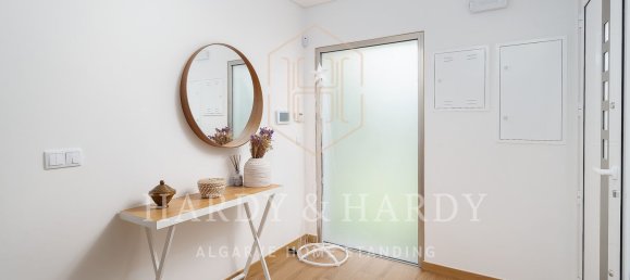 4 bedrooms House in Portimao, Portugal No. 165138 2