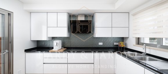 4 bedrooms House in Portimao, Portugal No. 165138 11