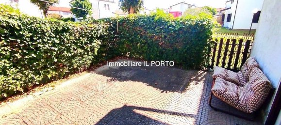 Квартира с 2 спальнями в Комаккьо, Италия № 211562 19