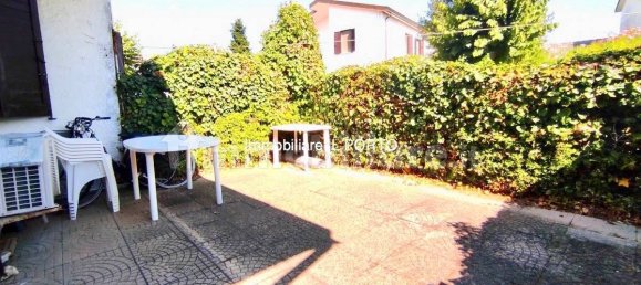 Квартира с 2 спальнями в Комаккьо, Италия № 211562 18