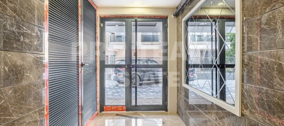 4 rooms Apartment in Muratpasa, Turkey No. 28001 6