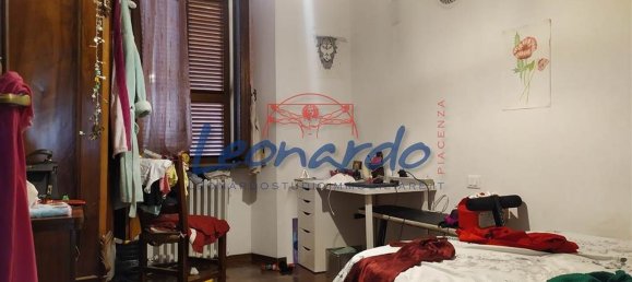 3 rooms Apartment in Piacenza, Italy No. 148508 11