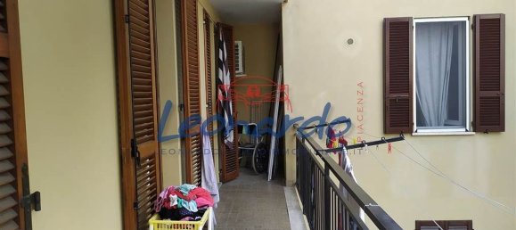 3 rooms Apartment in Piacenza, Italy No. 148508 17