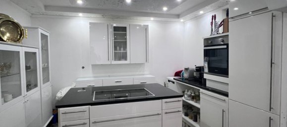 504m² Building in Friesland, Germany No. 306044 8