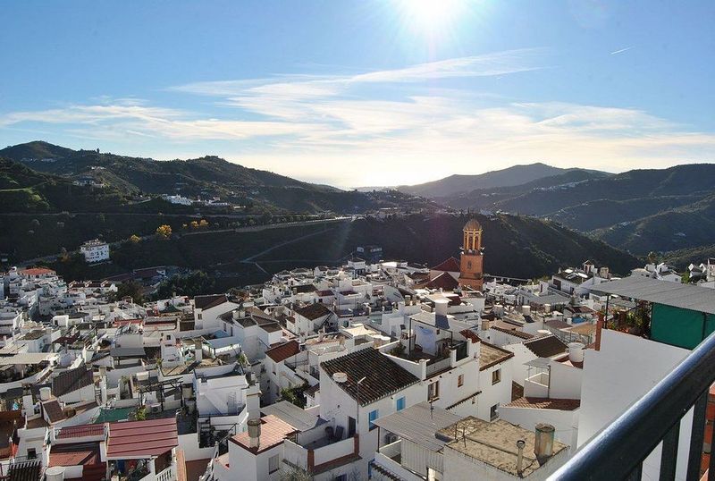 3 bedrooms Villa in Competa, Spain No. 225108