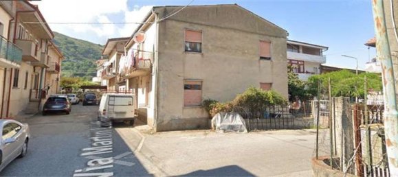 4 rooms Apartment in Stefanaconi, Italy No. 238684 4