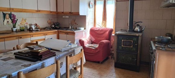 2 bedrooms House in Gignod, Italy No. 238826 3