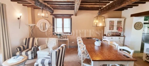 5 bedrooms House in Città di Castello, Italy No. 267195 3