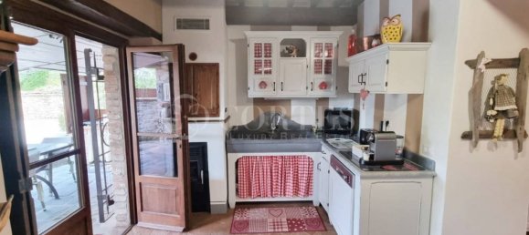 5 bedrooms House in Città di Castello, Italy No. 267195 18