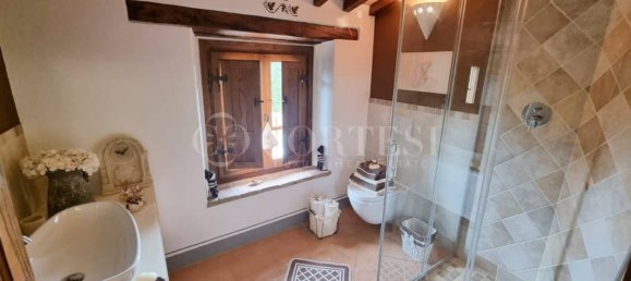 5 bedrooms House in Città di Castello, Italy No. 267195 45