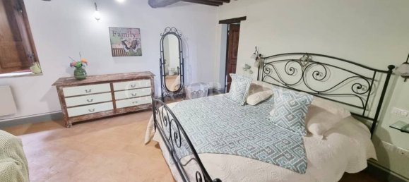 5 bedrooms House in Città di Castello, Italy No. 267195 33