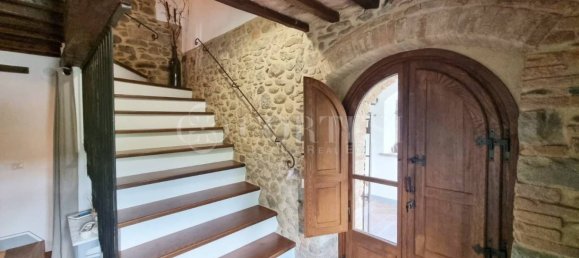 5 bedrooms House in Città di Castello, Italy No. 267195 36