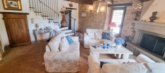 5 bedrooms House in Città di Castello, Italy No. 267195 25