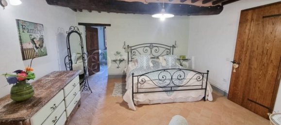 5 bedrooms House in Città di Castello, Italy No. 267195 31