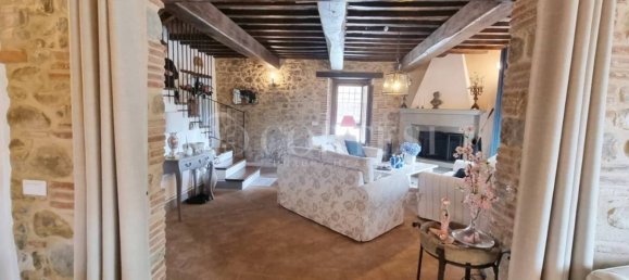 5 bedrooms House in Città di Castello, Italy No. 267195 20