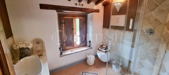 5 bedrooms House in Città di Castello, Italy No. 267195 43