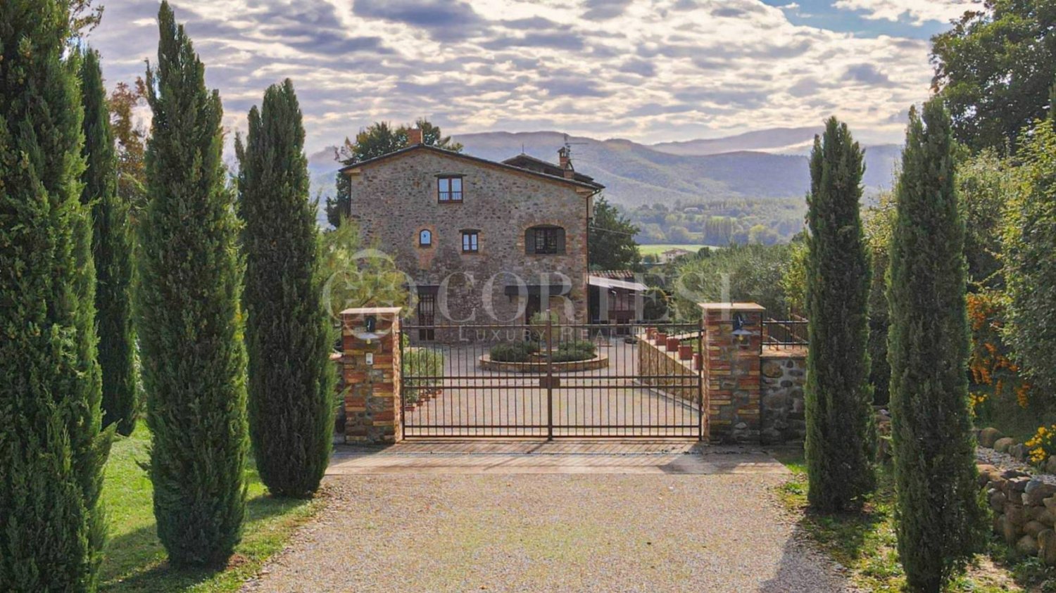 5 bedrooms House in Città di Castello, Italy No. 267195