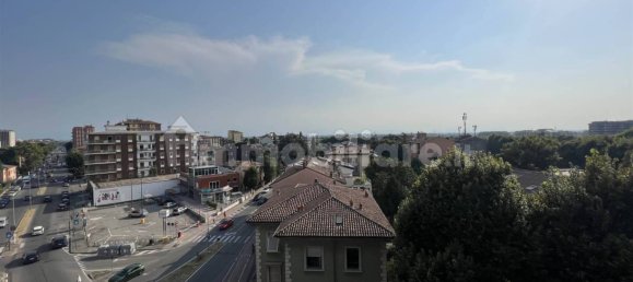 3 Schlafzimmer Penthouse in Piacenza, Italy, Nr. 92468 4
