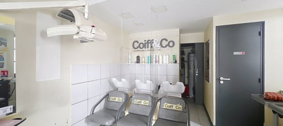 1 bedroom Commercial property in Corbeil-Essonnes, France No. 276446 2