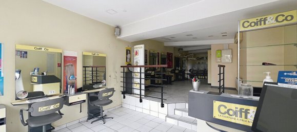 1 bedroom Commercial property in Corbeil-Essonnes, France No. 276446 3