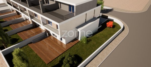  Land in Viseu, Portugal No. 45034 8