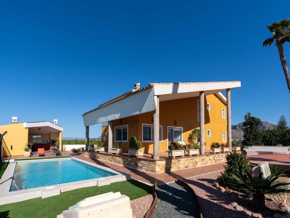 5 غرف نوم منزل في Alicante, Spain رقم 183543